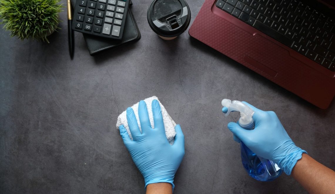 Nettoyage de bureaux : les avantages à engager une entreprise de nettoyage